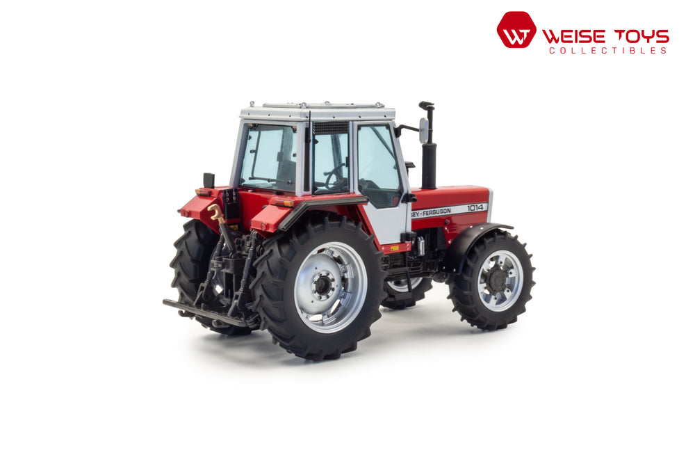 zij/achteraanzicht van een rode Massey Ferguson 1014 miniatuur tractor in de schaal 1 op 32 met zilveren cabine.