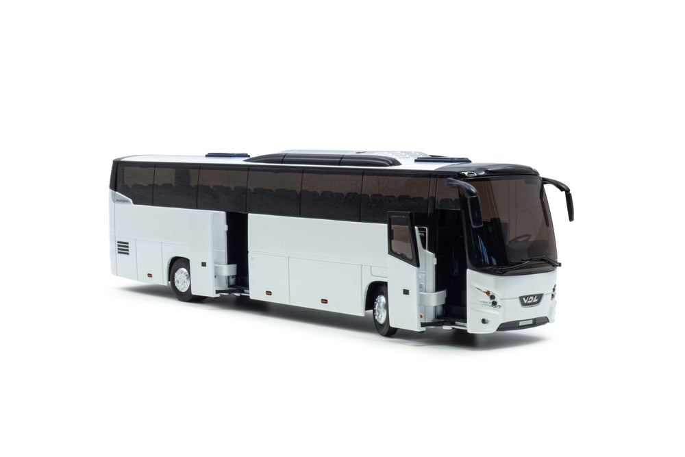 Vooraanzicht van een witte VDL Futura miniatuurbus in schaal 1:50 in basis witte uitvoering.