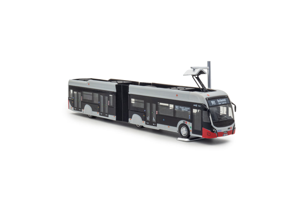 zij/vooraanzicht van een VDL Citea SLFA miniatuur Harmonicabus in de schaal 1 op 87 in de grijs/rode uitvoering van KVB Koln. Lijn 141