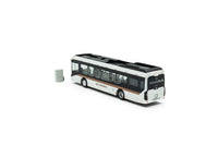 zij/achteraanzicht van een witte ebusco 2.2  miniatuur bus in de schaal 1 op 87 in promo uitvoering. 