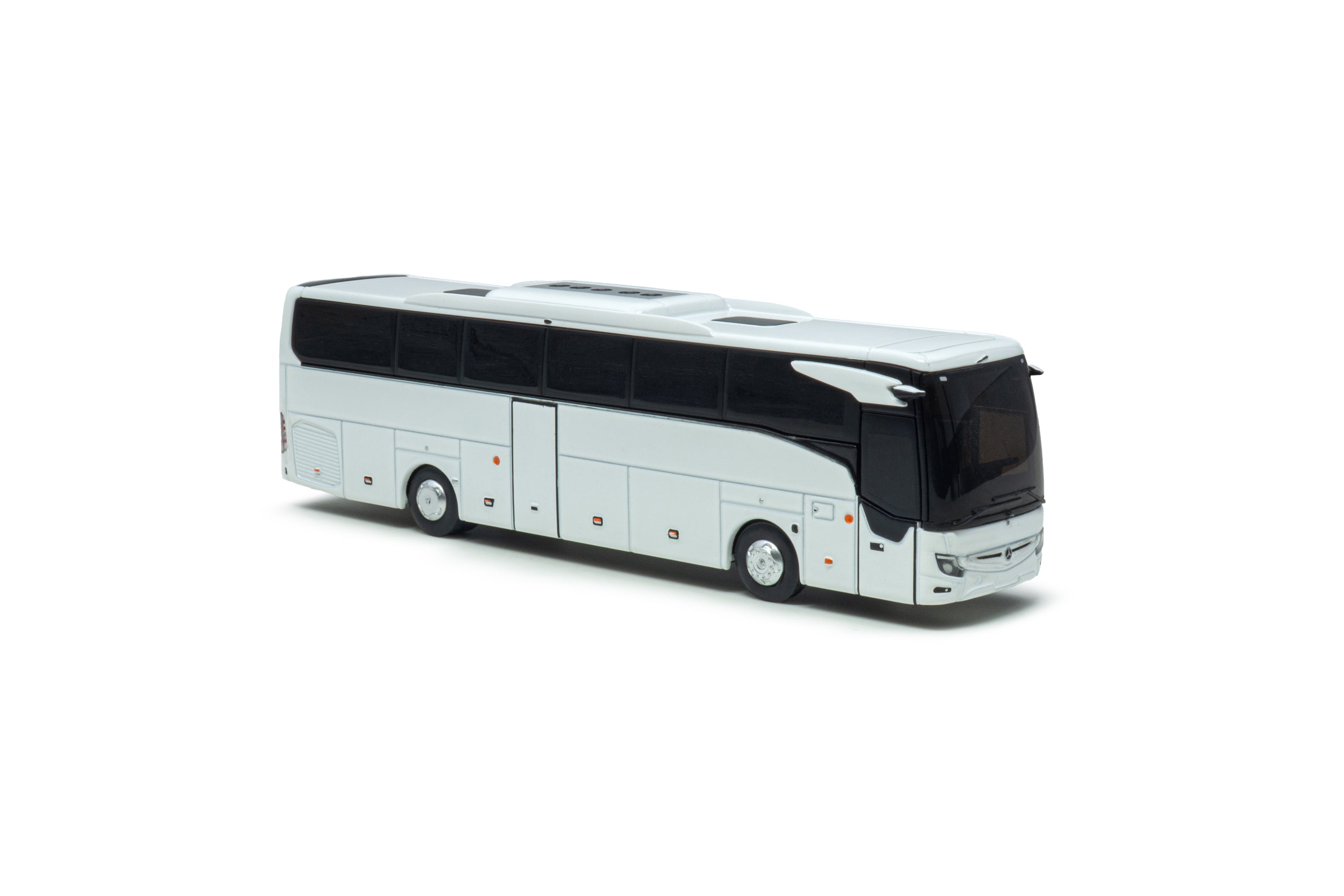 Miniatuurbus van de Mercedes-Benz Tourismo in schaal 1:87 in een basis witte uitvoering van het mer Holland Oto Products