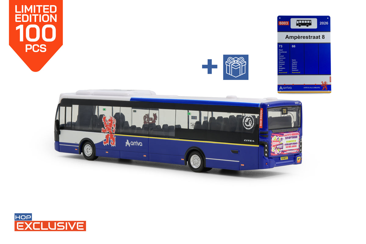 Achteraanzicht van blauwe VDL Citea LLE miniatuurbus in de uitvoering van Arriva Limburg lijn 73 Roermond via Thorn. Een HOP exclusive model van 100 stuks