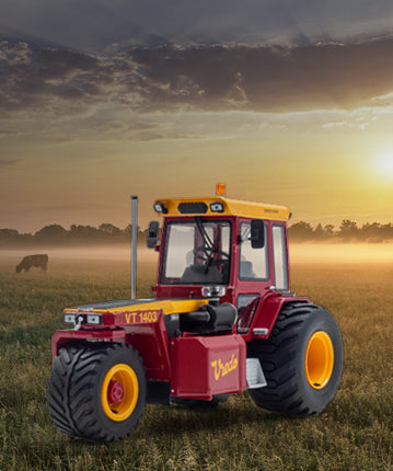 Boeren landschap met Vredo tractor 